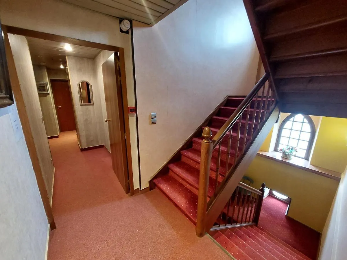 Logis Hotels - Hotel Et Restaurant Le Lion D'Or Gramat