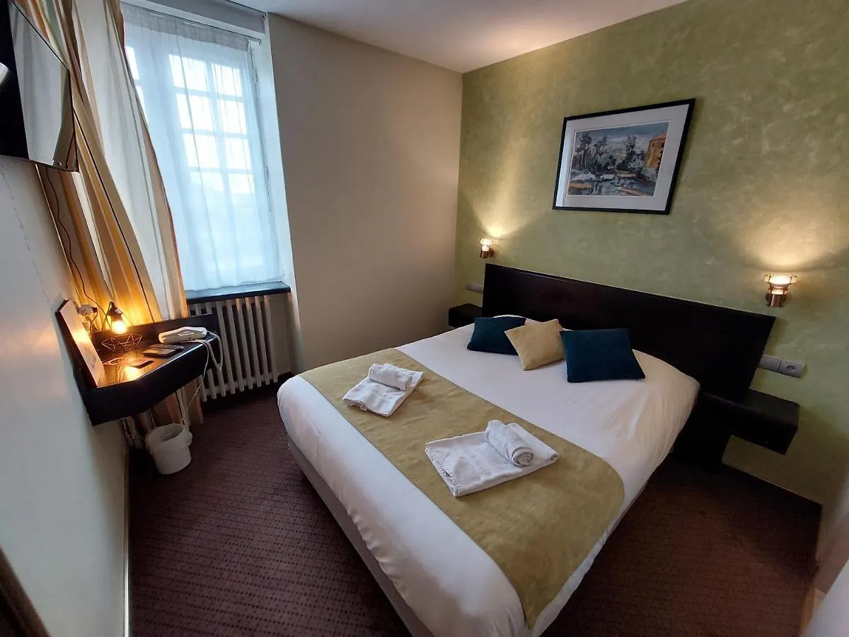 Logis Hotels - Hotel Et Restaurant Le Lion D'Or  Gramat