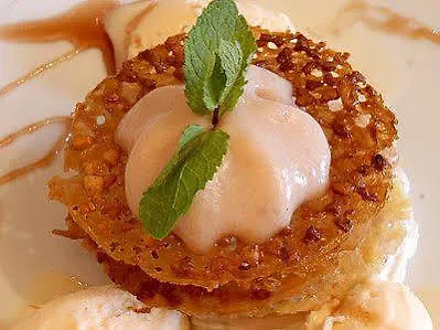 Logis Hotels - Hotel Et Restaurant Le Lion D'Or France